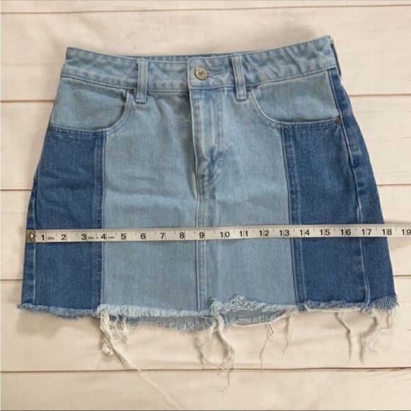 PacSun Patch Work Jean Skirt - Picture 5 of 9